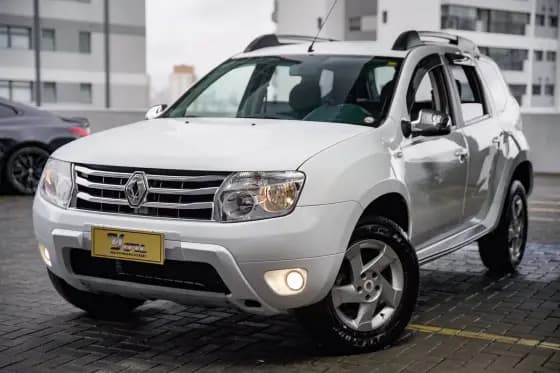 Carro 1.6 DYNAMIQUE 4X2 16V FLEX 4P MANUAL