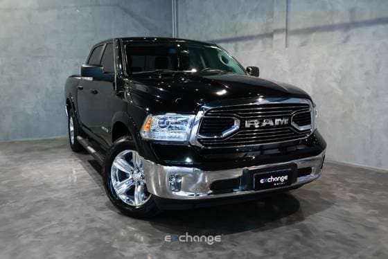 Carro 5.7 V8 GASOLINA LARAMIE CD 4X4 AUTOMÁTICO