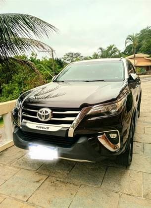 Carro 2.8 SRX DIAMOND 4X4 7 LUGARES 16V TURBO INTERCOOLER DIESEL 4P AUTOMÁTICO