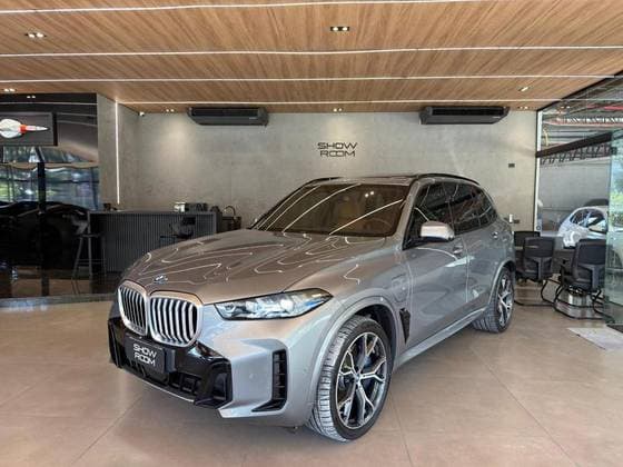 Carro 3.0 I6 TURBO HÍBRIDO XDRIVE50E M SPORT AUTOMÁTICO
