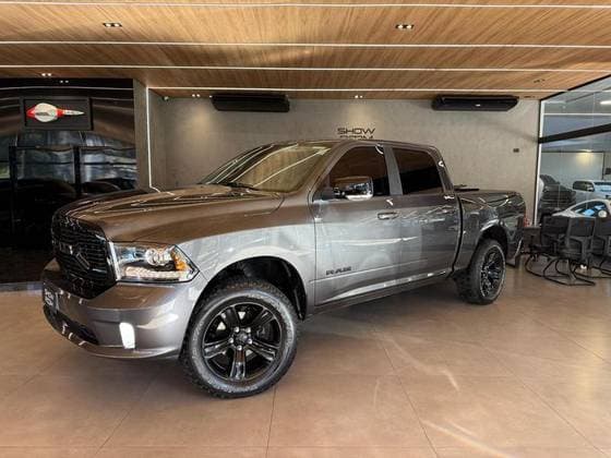 Carro 5.7 V8 GASOLINA LARAMIE NIGHT EDITION CD 4X4 AUTOMÁTICO