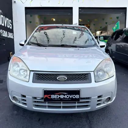 Carro 1.6 MPI CLASS SEDAN 8V FLEX 4P MANUAL