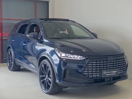 Carro ELÉTRICO AWD
