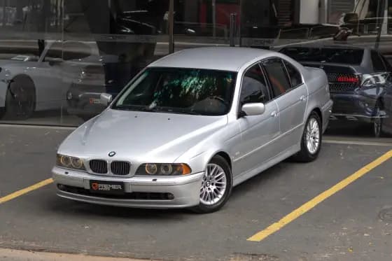Carro 4.4 PROTECTION SEDAN V8 32V GASOLINA 4P AUTOMÁTICO