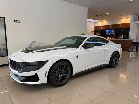 Carro 5.0 V8 GASOLINA DARK HORSE SELECTSHIFT