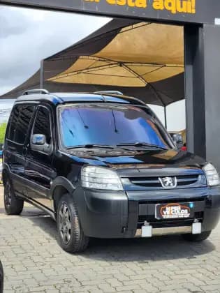 Carro 1.6 ESCAPADE 16V FLEX 4P MANUAL