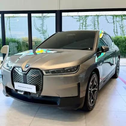 Carro ELÉTRICO XDRIVE40