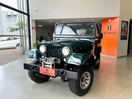 Carro CJ-5