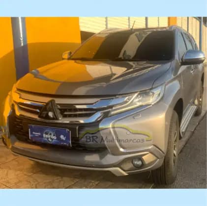 Carro 2.4 16V MIVEC TURBO DIESEL HPE AWD AUTOMÁTICO
