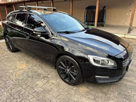Carro 2.0 T4 MOMENTUM GASOLINA 4P AUTOMÁTICO