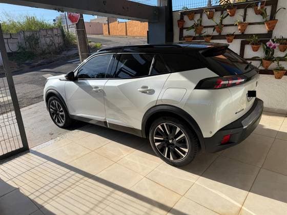 Carro 50 KW ELÉTRICO E-GT