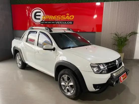 Carro 2.0 16V FLEX DYNAMIQUE 4P AUTOMÁTICO