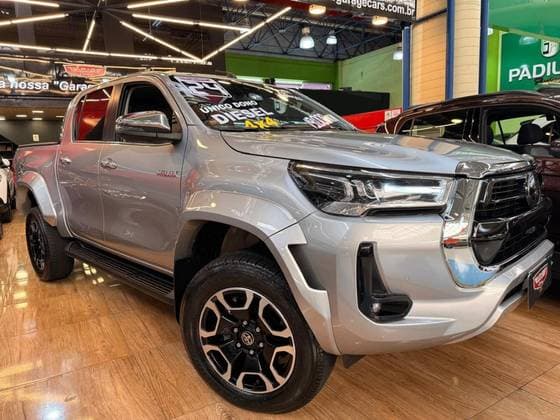Carro 2.8 D-4D TURBO DIESEL CD SRX PLUS 4X4 AUTOMÁTICO