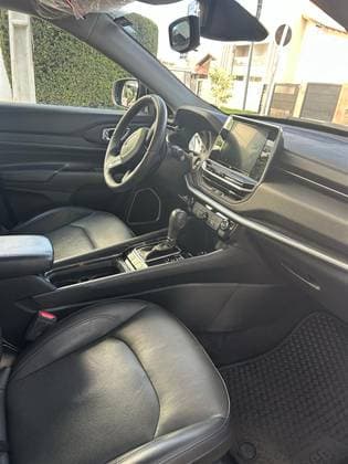 Carro 1.3 T270 TURBO FLEX SPORT AT6