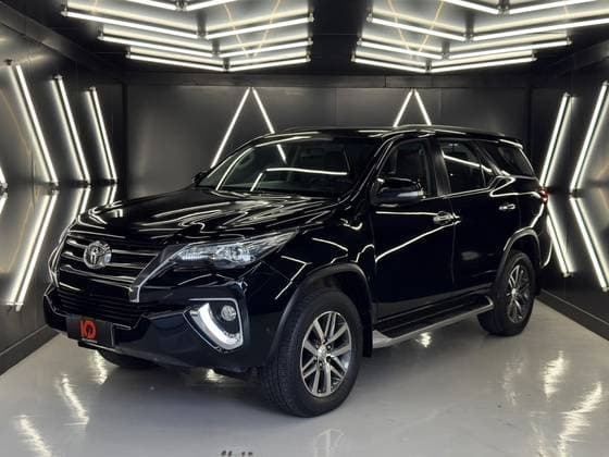 Carro 2.8 SRX 4X4 7 LUGARES 16V TURBO INTERCOOLER DIESEL 4P AUTOMÁTICO