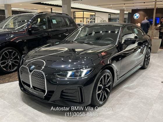 Carro ELÉTRICO eDRIVE40 M SPORT