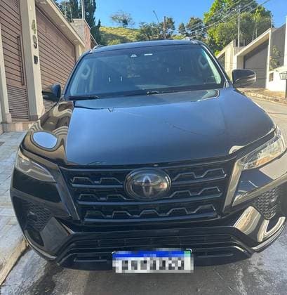Carro 2.8 D-4D TURBO DIESEL SRX 7L 4X4 AUTOMÁTICO