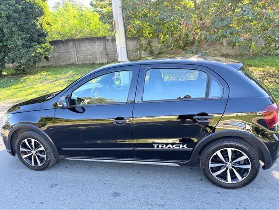 Carro 1.0 12V MPI TOTALFLEX TRACK 4P MANUAL