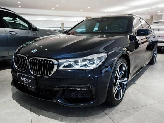 Carro 4.4 M SPORT SEDAN V8 32V GASOLINA 4P AUTOMÁTICO