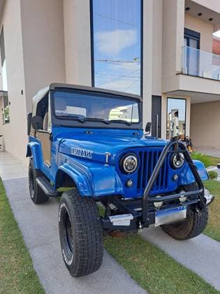 Carro CJ-5