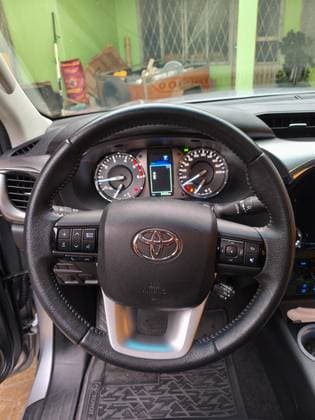 Carro 2.8 D-4D TURBO DIESEL CD SRV 4X4 AUTOMÁTICO