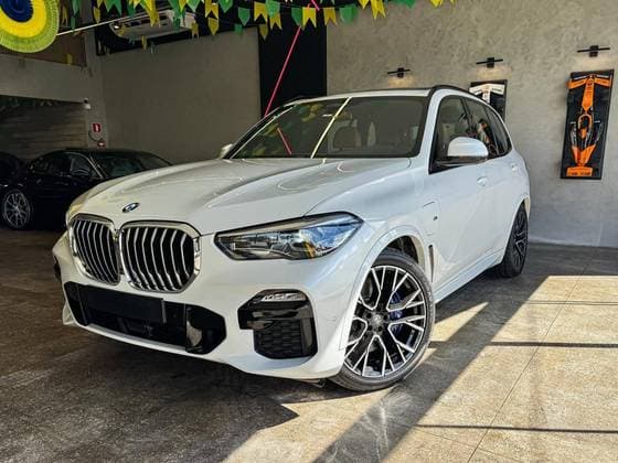 Carro 3.0 I6 TURBO HÍBRIDO XDRIVE45E M SPORT AUTOMÁTICO