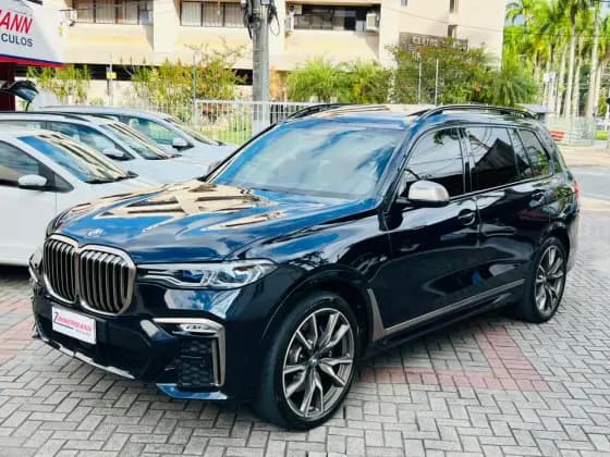 Carro 4.4 V8 GASOLINA M50i STEPTRONIC