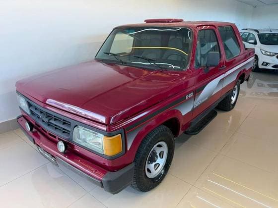 Carro 4.0 CUSTOM DE LUXE CD 8V DIESEL 4P MANUAL
