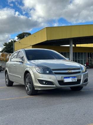 Carro 2.0 MPFI GT HATCH 8V FLEX 4P MANUAL