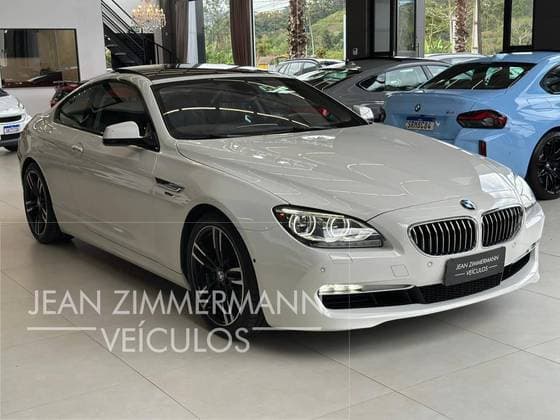 Carro 4.4 COUPÉ V8 32V TURBO GASOLINA 2P AUTOMÁTICO