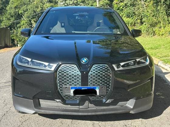 Carro ELÉTRICO XDRIVE40
