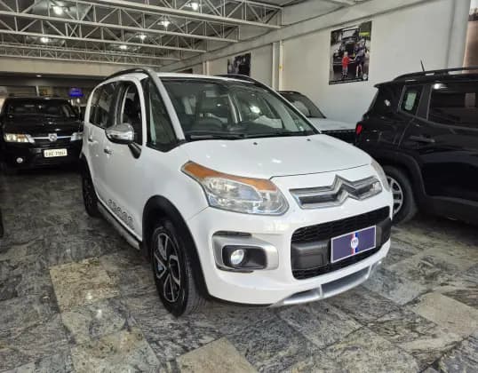 Carro 1.6 EXCLUSIVE 16V FLEX 4P MANUAL