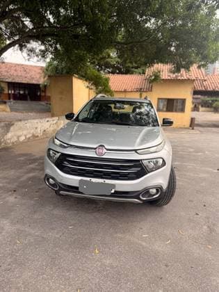 Carro 2.0 16V TURBO DIESEL VOLCANO 4WD AT9