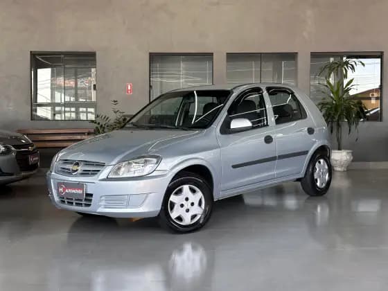 Carro 1.0 MPFI SPIRIT 8V FLEX 4P MANUAL