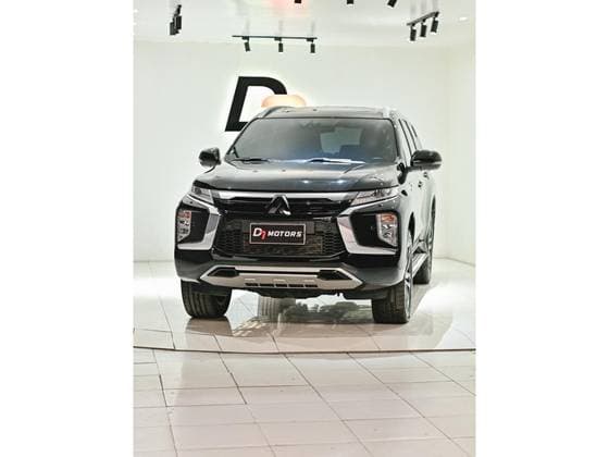 Carro 2.4 16V MIVEC TURBO DIESEL HPE AWD AUTOMÁTICO