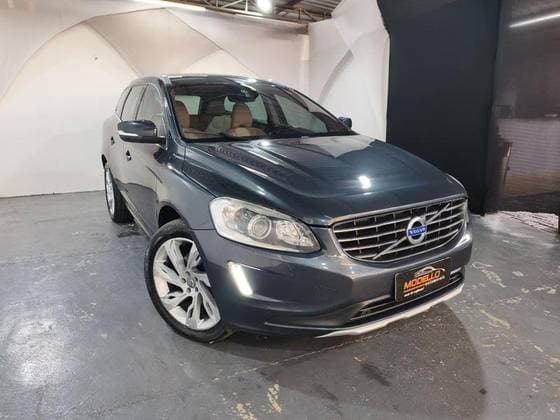 Carro 2.0 T5 MOMENTUM GASOLINA 4P AUTOMÁTICO