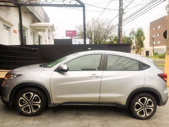 Carro 1.8 16V FLEX TOURING 4P AUTOMÁTICO