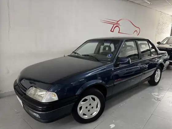 Carro 2.0 EFI GLS 8V GASOLINA 4P AUTOMÁTICO
