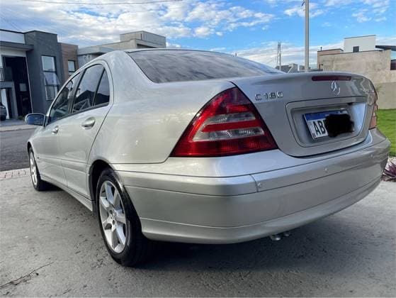 Carro 1.8 CLASSIC KOMPRESSOR 16V 143 CV GASOLINA 4P AUTOMÁTICO