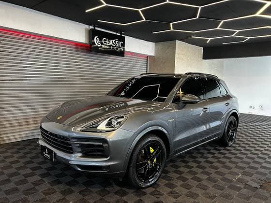Carro 3.0 V6 E-HYBRID AWD TIPTRONIC S