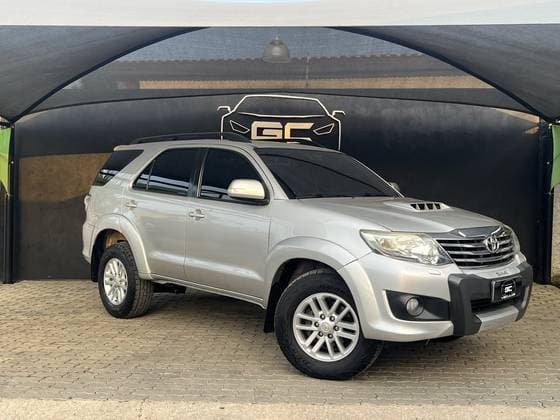 Carro 3.0 SRV 4X4 7 LUGARES 16V TURBO INTERCOOLER DIESEL 4P AUTOMÁTICO