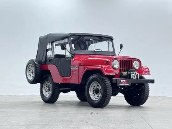 Carro CJ-5