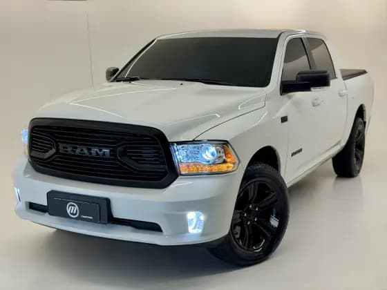 Carro 5.7 V8 GASOLINA LARAMIE NIGHT EDITION CD 4X4 AUTOMÁTICO