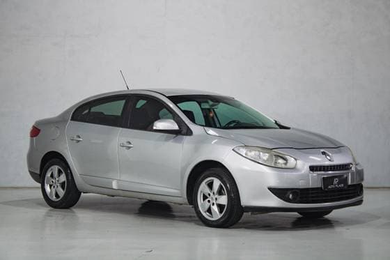 Carro 2.0 DYNAMIQUE 16V FLEX 4P AUTOMÁTICO