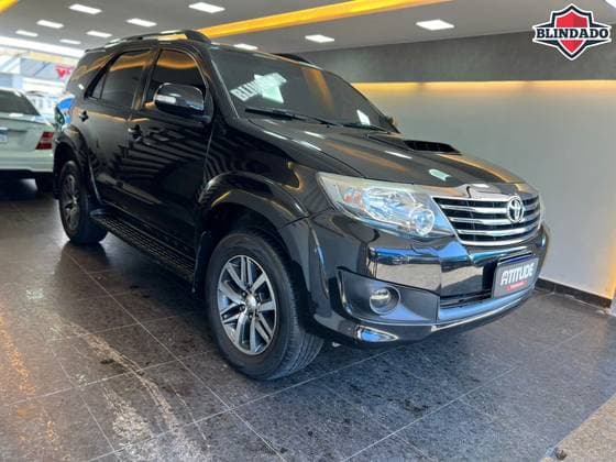 Carro 3.0 SRV 4X4 16V TURBO INTERCOOLER DIESEL 4P AUTOMÁTICO