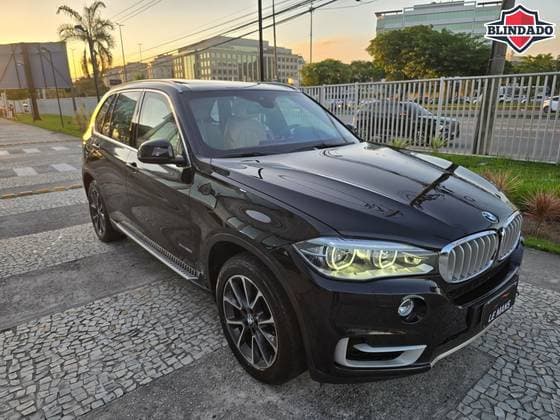 Carro 4.4 V8 TURBO GASOLINA XDRIVE50I AUTOMÁTICO