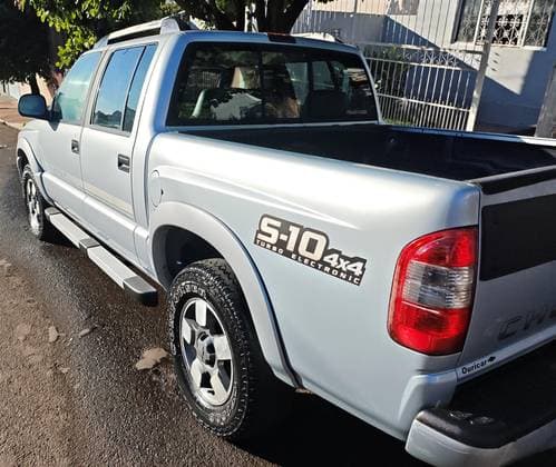 Carro 2.8 EXECUTIVE 4X4 CD 12V TURBO ELECTRONIC INTERCOOLER DIESEL 4P MANUAL