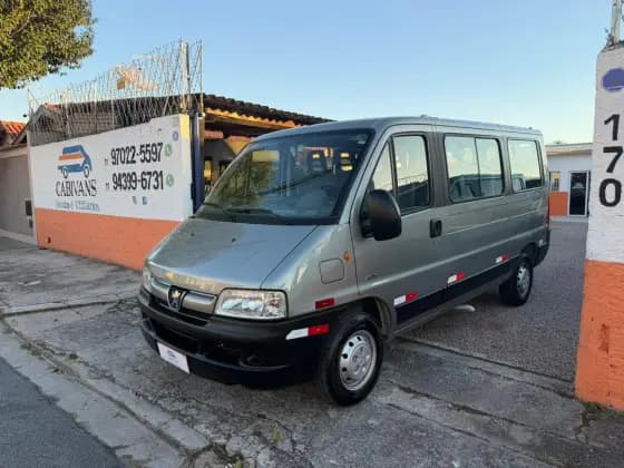 Carro 2.3 HDI 330 PASSAGEIRO 16 LUGARES 8V DIESEL 3P MANUAL