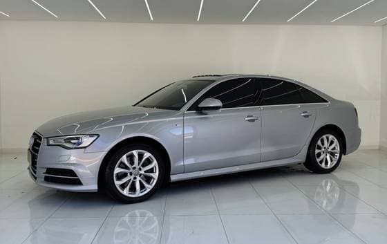 Carro 2.0 TFSI AMBIENTE GASOLINA 4P S-TRONIC