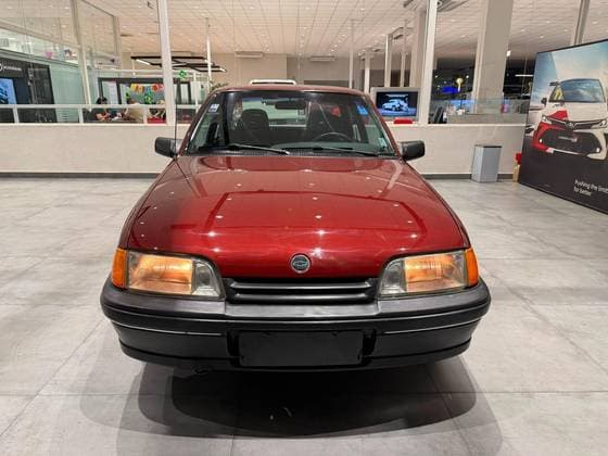 Carro 1.8 EFI 650 8V ÁLCOOL 2P MANUAL